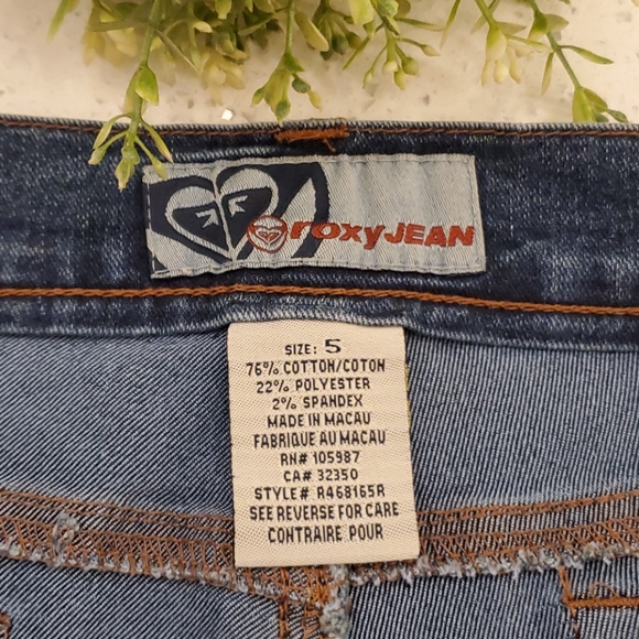Roxy Jean shorts - Picture 6 of 10
